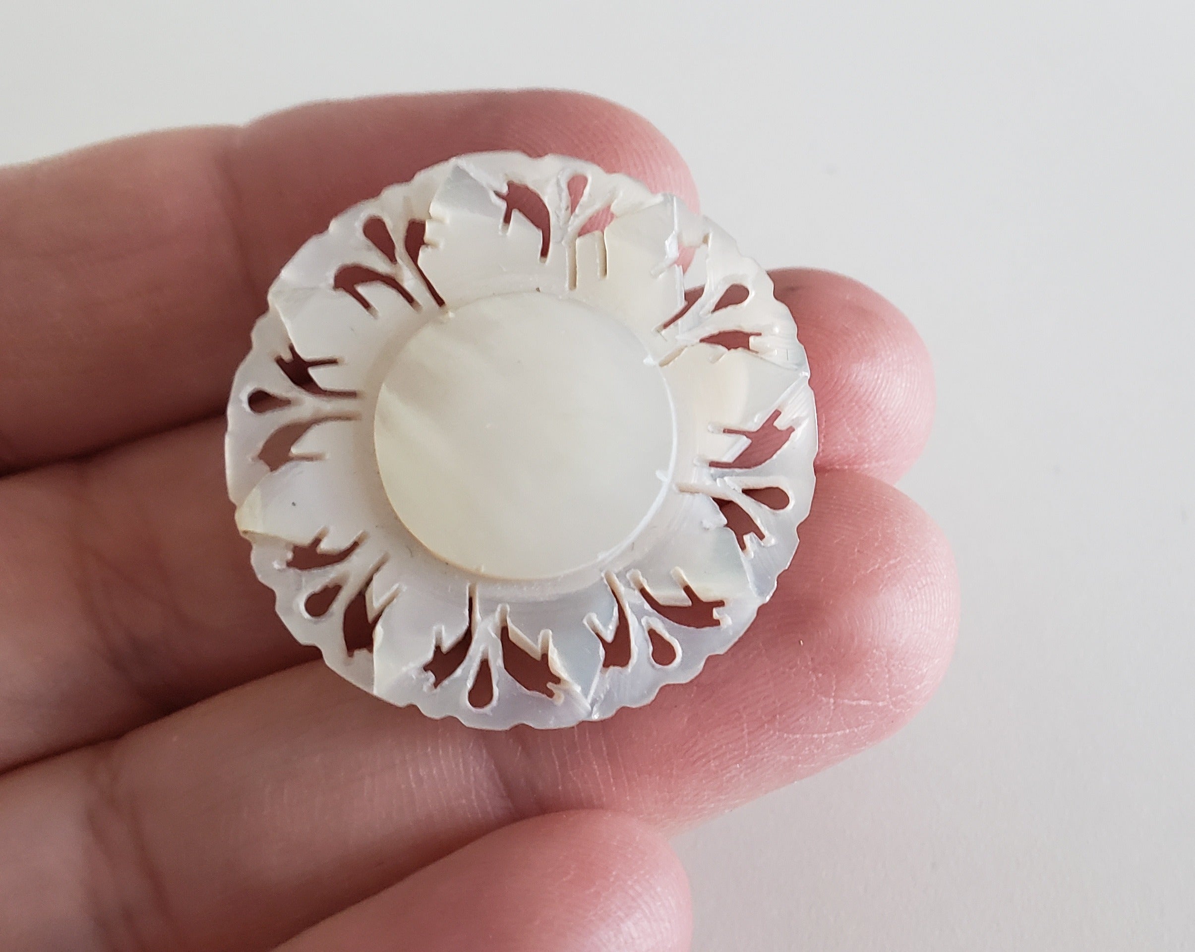 Vintage Mother of Pearl MOP Sunflower Floral Scrolled Brooch Pin