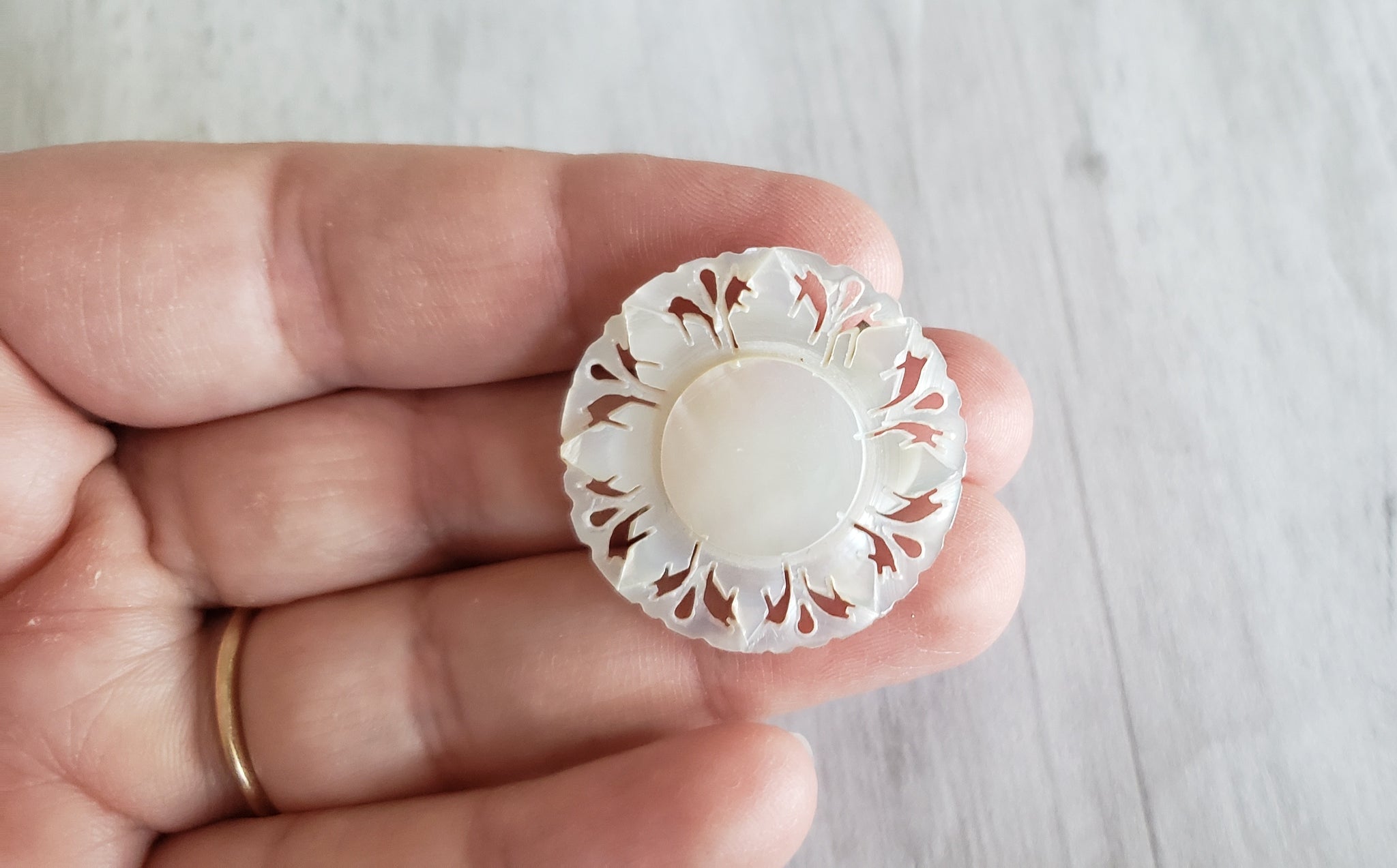 Vintage Mother of Pearl MOP Sunflower Floral Scrolled Brooch Pin