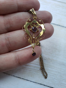 Estate 9 Karat Carat Yellow Gold Amethyst Art Nouveau Lavalier Pendant and Chain, estate gold jewelery, 1920s, 1910s, Edwardian