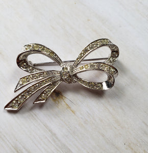 Estate 1960s Rhinestone and Silver Tone Bow Brooch, Mid Century Brooch, Vintage Pin, Estate Finds, Vintage Jewelry